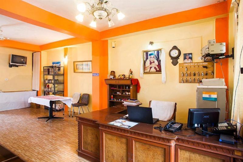 Oyo 28425 Dal Lake Resort Дармсала Экстерьер фото